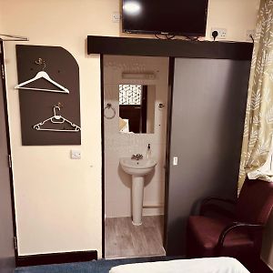 Single Room En Suite